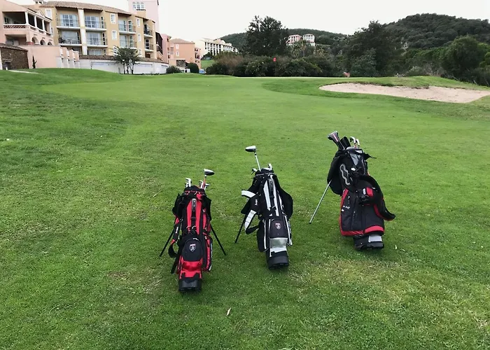 Cap Esterel, 2 Pieces, Jardin, Vue Et Piscine * Saint-Raphaël