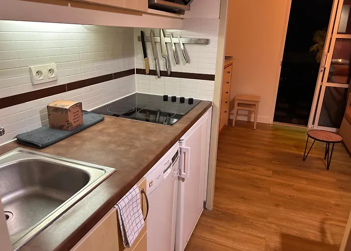 Cap Esterel, 2 Pieces, Jardin, Vue Et Piscine * Saint-Raphaël